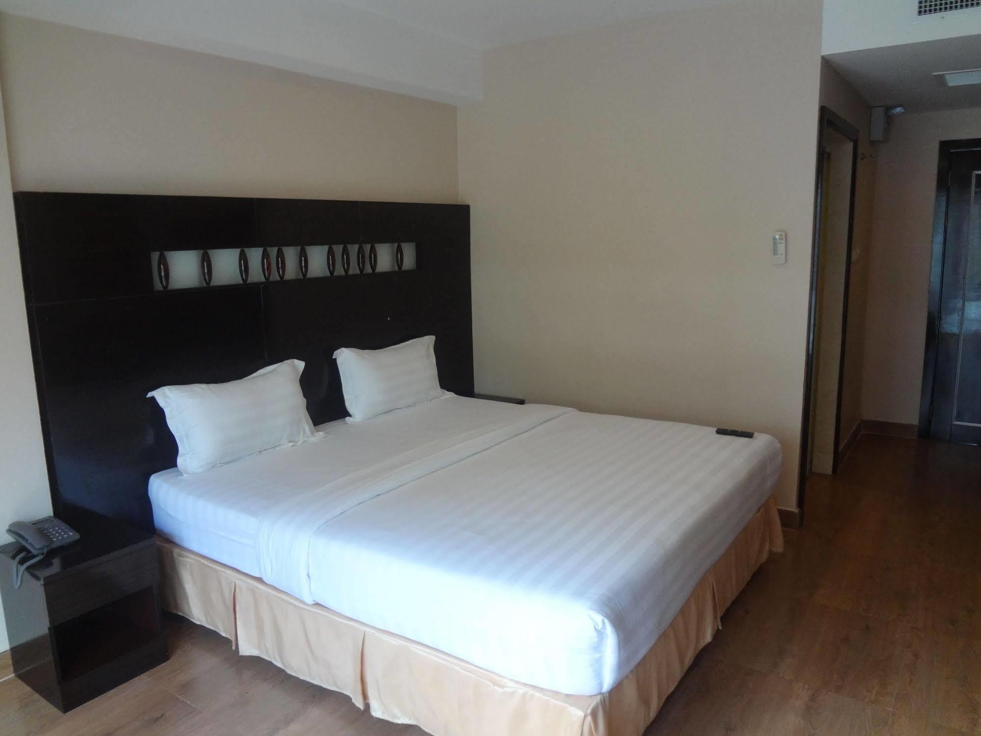 Land Royal Residence Pattaya Εξωτερικό φωτογραφία